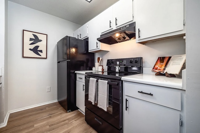 Building Photo - Ridgewood