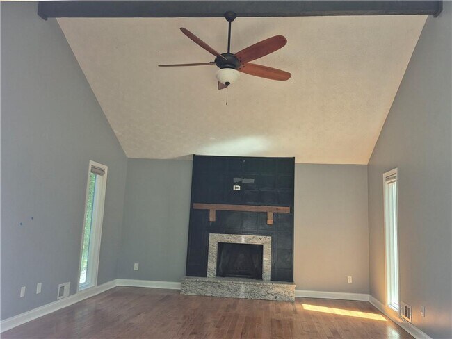 Foto del edificio - 735 Chickadee Ct SW
