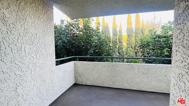 Foto del edificio - 3544 S Centinela Ave