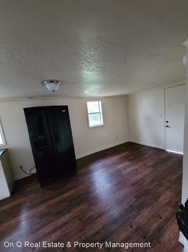 Building Photo - 4 br, 2 bath House - 331 N Fisher