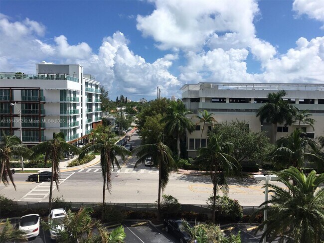 Foto del edificio - 1200 West Ave