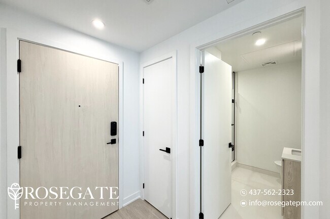 Photo du bâtiment - Brand New 1-Bedroom Condo in North York