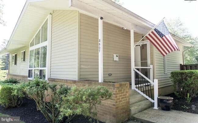 Foto del edificio - 8507 Marquette St