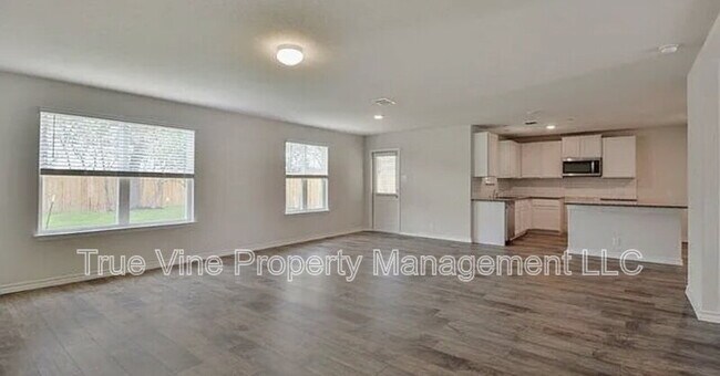 Building Photo - 913 Rolling River