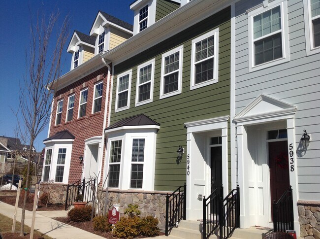Building Photo - 5940 Talbot Dr