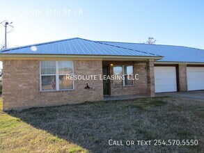 Building Photo - 204 S 34th St