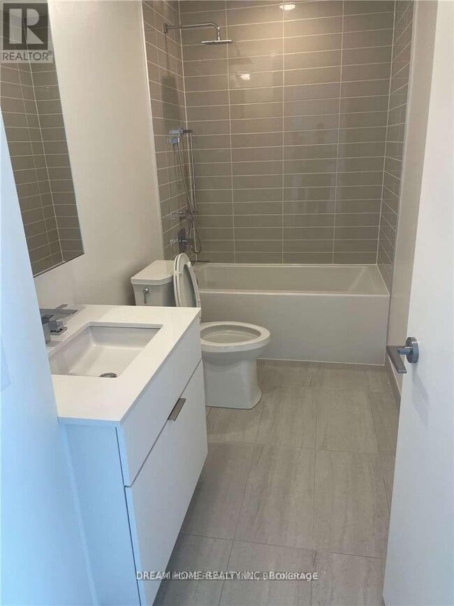 Building Photo - 20 Lombard St