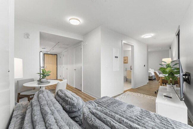 Foto del edificio - 280 Western Ave