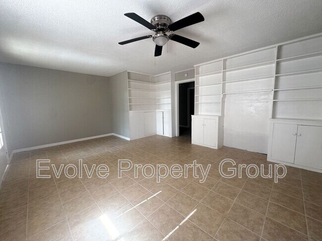 Foto del edificio - 710 N Grove St