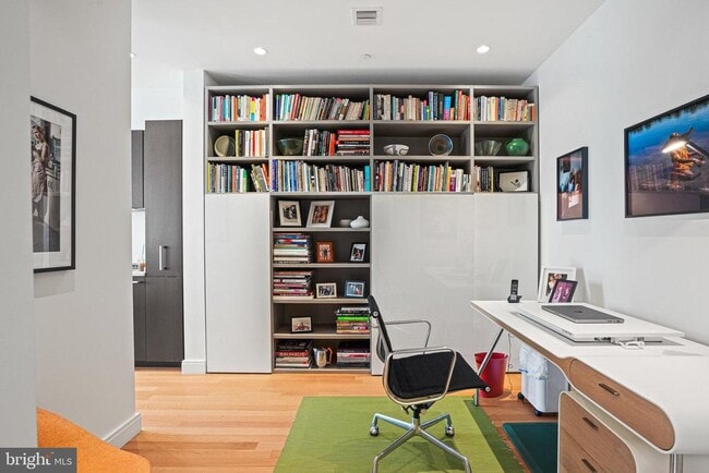 Foto del edificio - 1177 22nd St NW