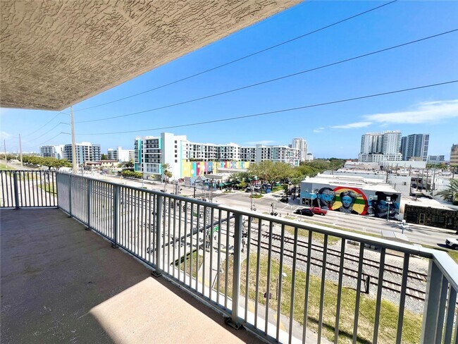 Foto del edificio - 140 S Dixie Hwy