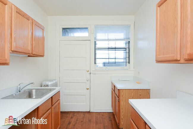 Foto del edificio - 3510 N WOLCOTT Ave
