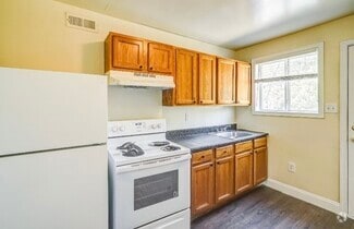Building Photo - 2110 Phaup St