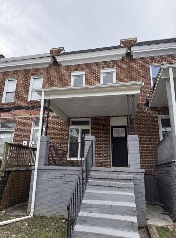 Building Photo - 5340 Maple Ave