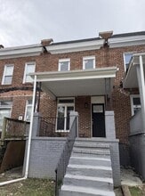 Building Photo - 5340 Maple Ave