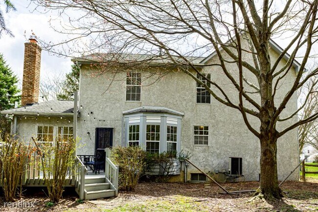 Building Photo - 5 br, 3.5 bath House - 5888 Tara Hill Dr