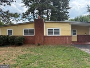 Building Photo - 2828 Waters Dr SW