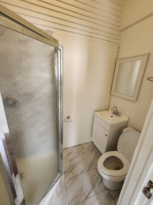 Foto del edificio - 923 Abigail St