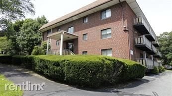 1 br, 1 bath - 111 Warren Ave - 1 br, 1 bath  - 111 Warren Ave