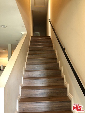 Foto del edificio - 1735 S Kingsley Dr