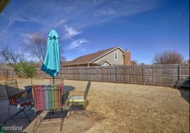 Building Photo - 11200 N Markwell Dr