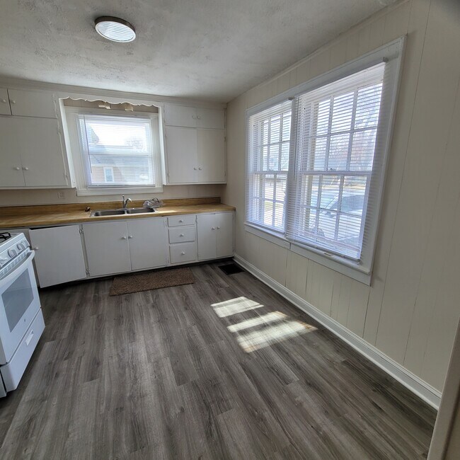 2507 Veach Rd, Owensboro, KY 42303 House Rental in Owensboro, KY