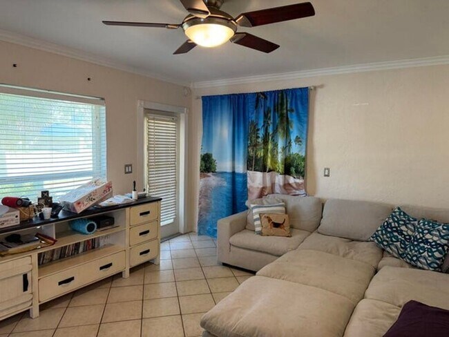 Foto del edificio - 1014 W Drew St