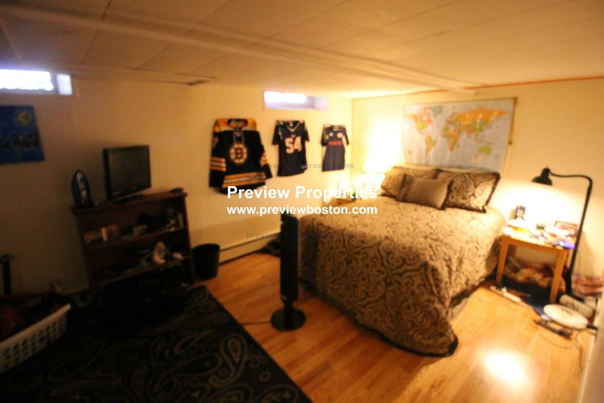 Primary Photo - 258 Chestnut Hill Ave