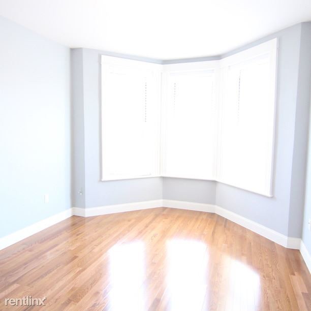 Foto del edificio - 6156 Gates Ave