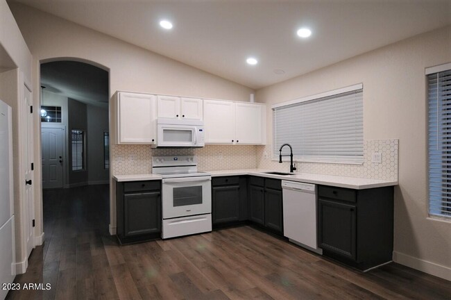 Building Photo - 26259 North 43rd Place