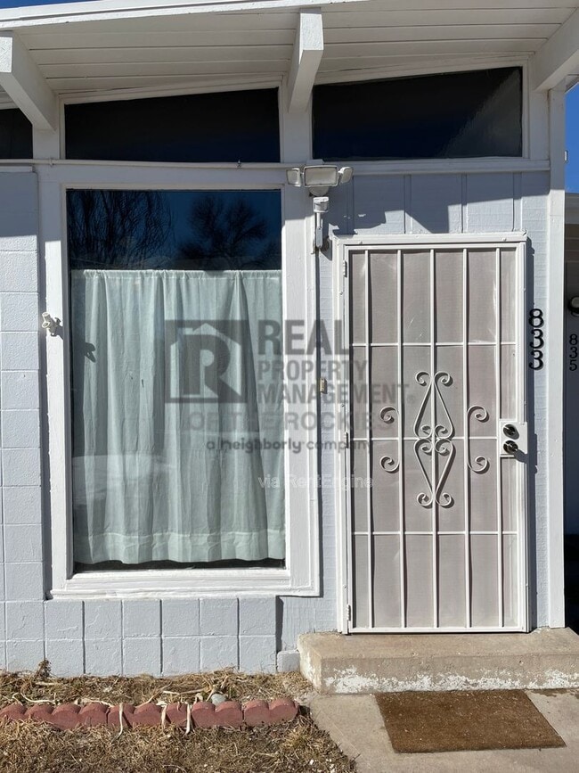 Building Photo - 833 30th Ave Ct