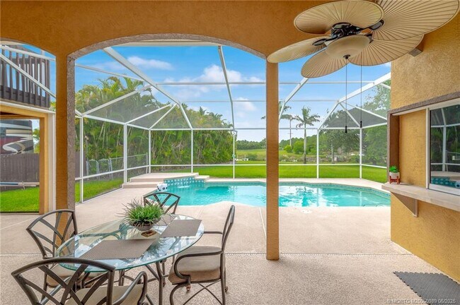 Foto del edificio - 2582 SW Barber Ln