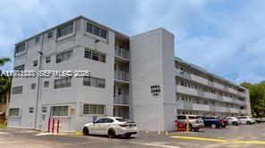 Building Photo - 1333 E Hallandale Beach Blvd