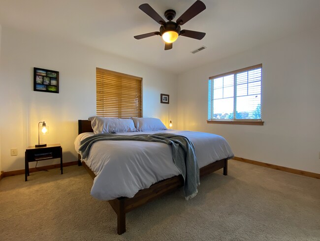 Foto del edificio - 3143 Cattail St
