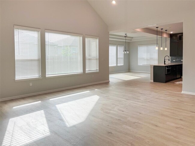 Building Photo - 283 Eclipse Dr