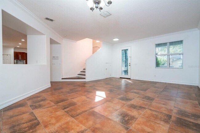 Foto del edificio - 14443 Golden Rain Tree Blvd