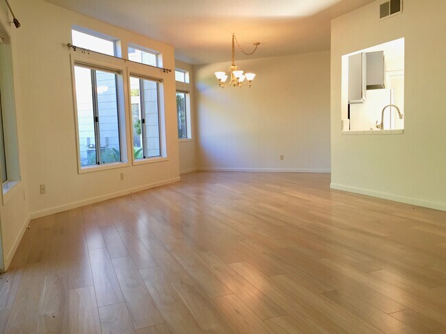 Dining Area - 2103 Stonefield Ln