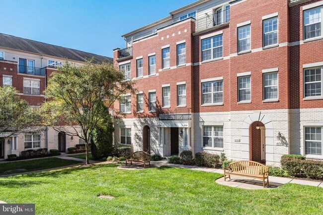 Foto del edificio - 4490 Beacon Grove Cir