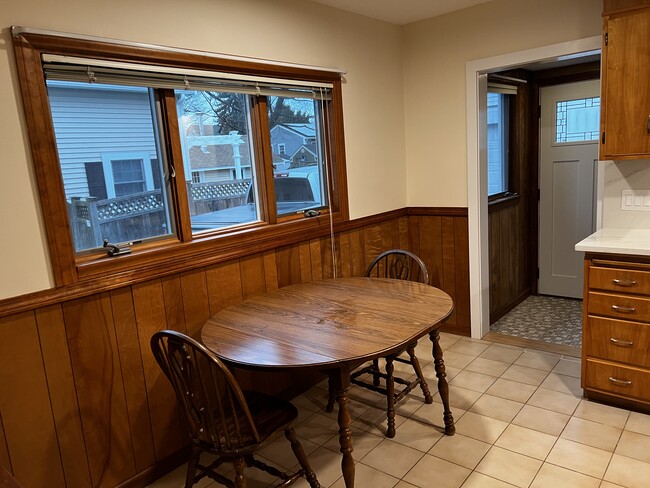 Kitchen - 207 1st St