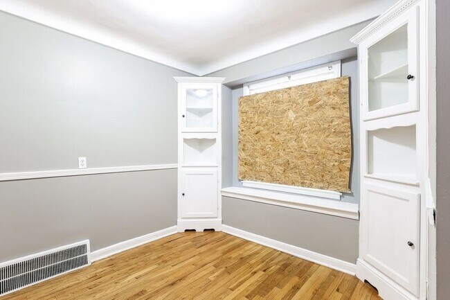 Foto del edificio - 7757 Lamphere