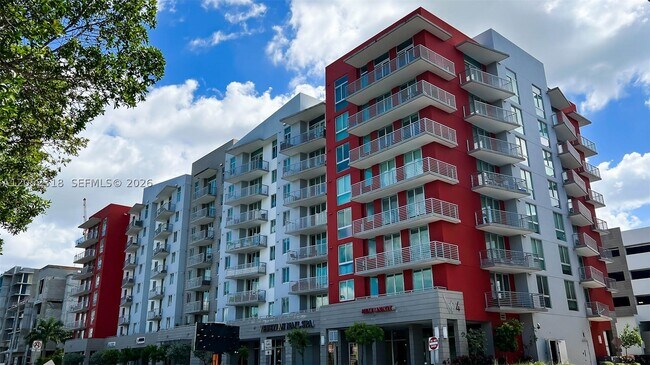 Foto del edificio - 7661 NW 107th Ave