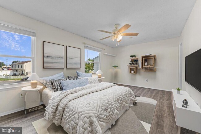 Foto del edificio - 8561 Skipjack Pl