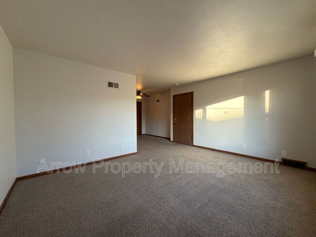 Foto del edificio - 1621 G-5