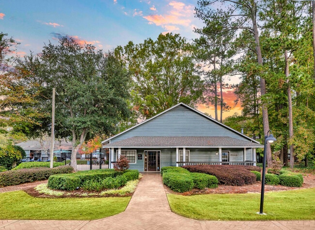 Building Photo - MAA Spring Creek