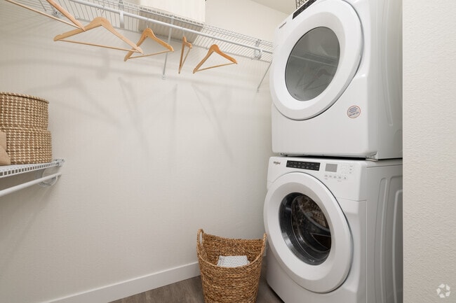 1BR, 1BA - 705SF - Laundry - Avian