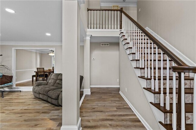 Building Photo - 2238 Roseberry Ln