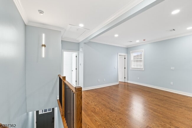 Foto del edificio - 8 Essex St