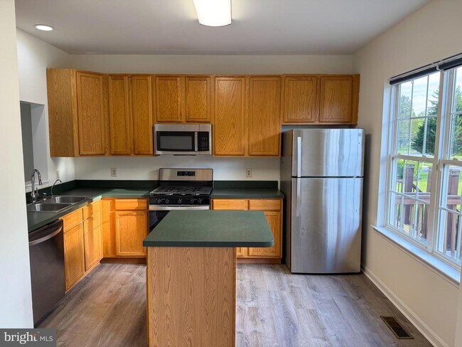 Foto del edificio - 99 E Highland Cir