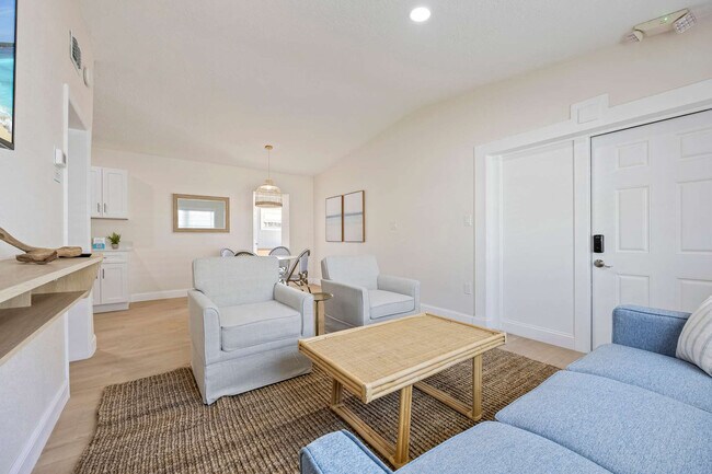 Foto del edificio - 637 S Orlando Ave