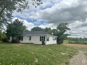 Building Photo - 13958 Bainbridge Rd